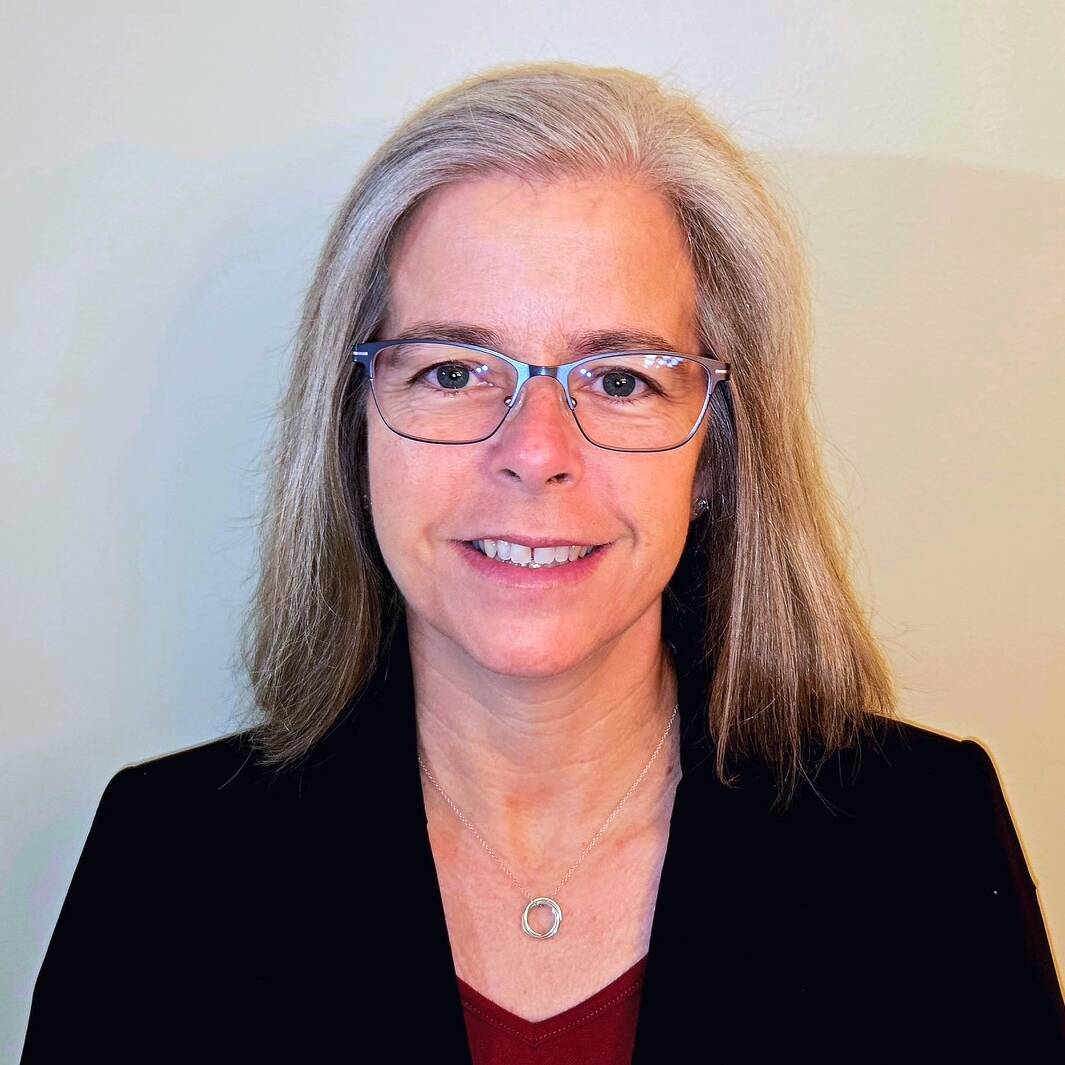 headshot nicky clark